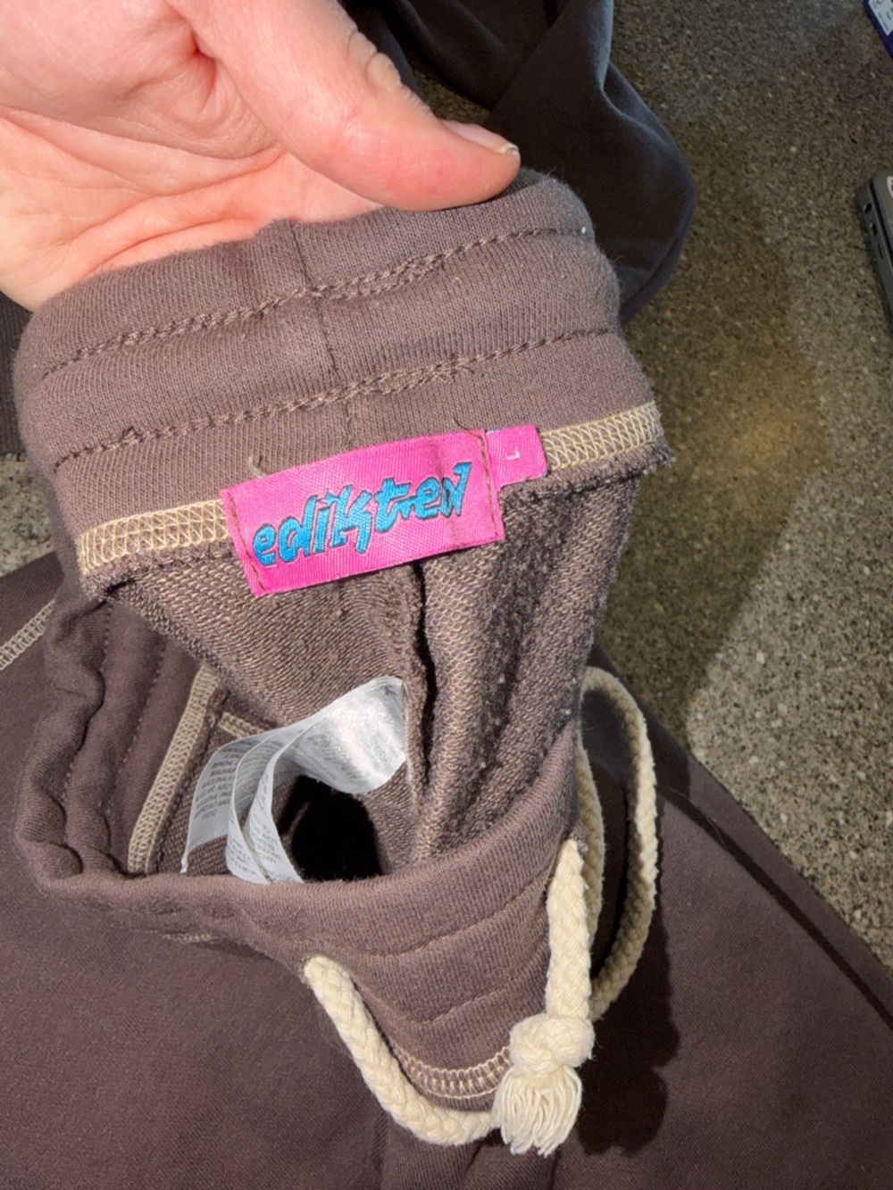 Edikted Zip-Up Jacket and Drawstring Sweatpants Set - Picture 3 of 3